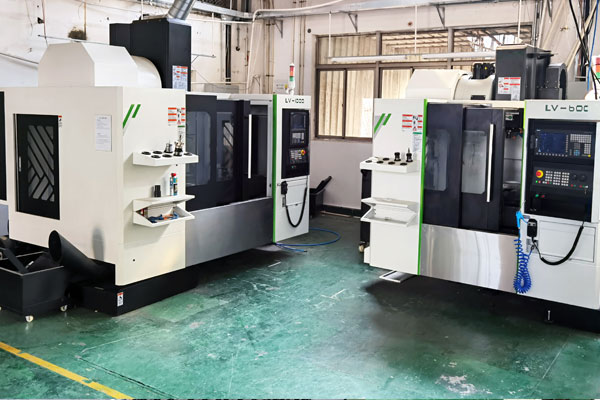 Fully-automatic Lathe